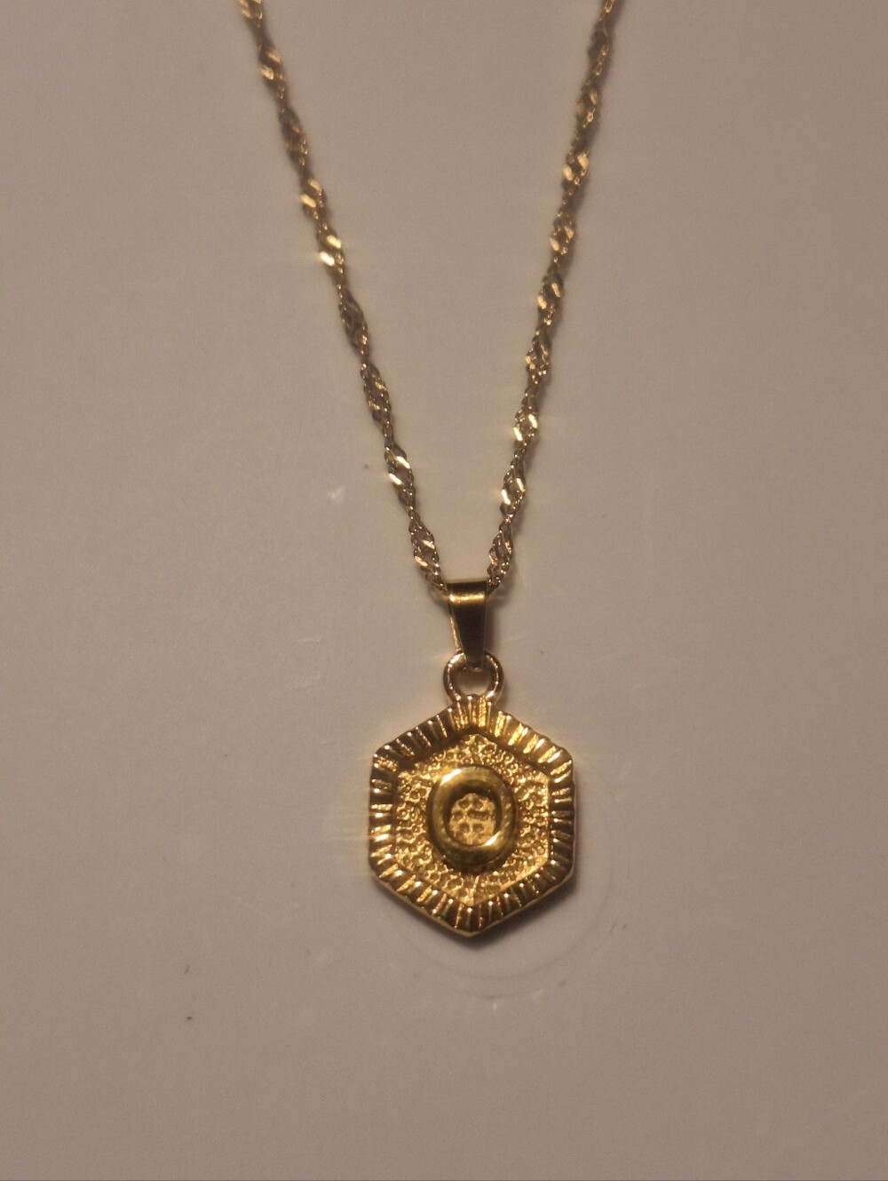 Oak & Ivy Boutique Stainless Gold Tone "O" Initial Adjustable Necklace NWOT